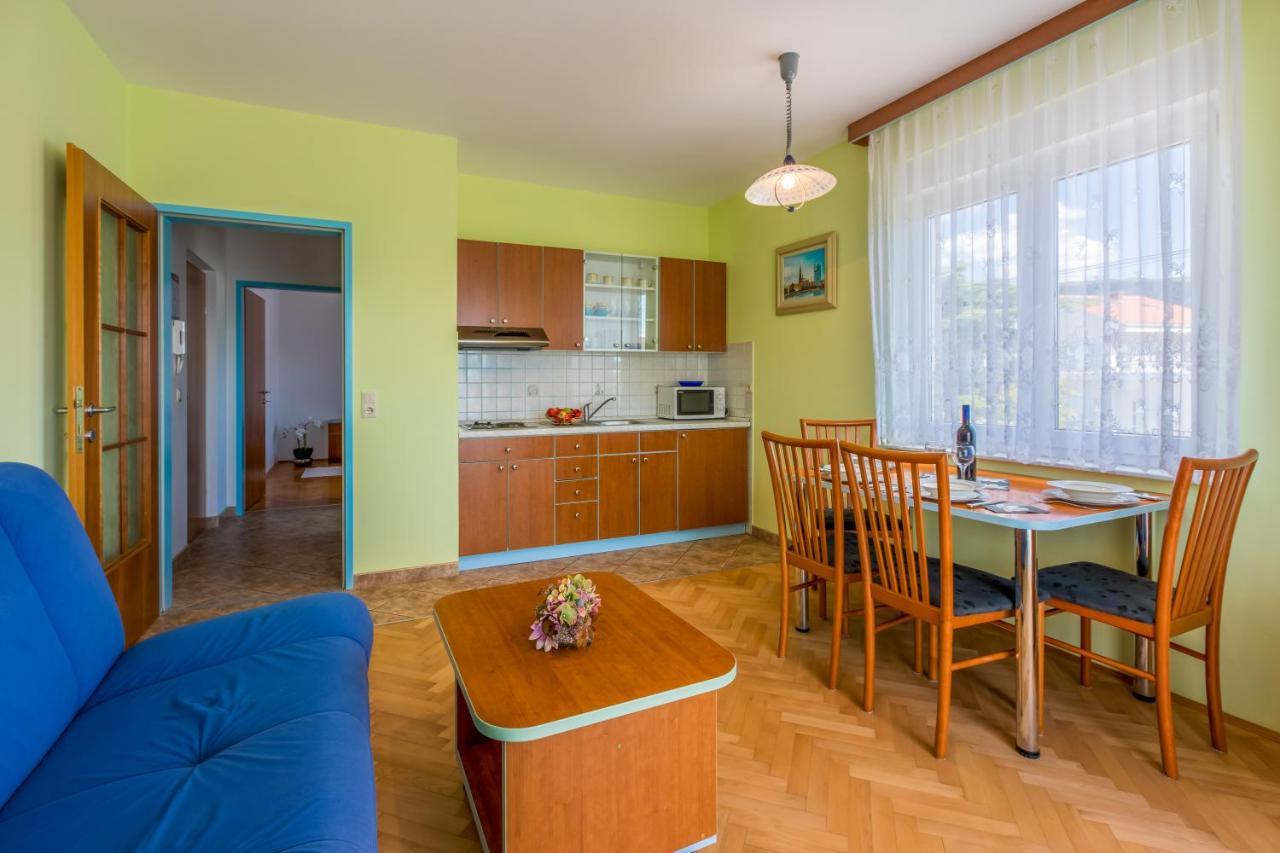 Apartmani Ilicevic Crikvenica Buitenkant foto